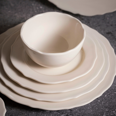 Baroque___28cm_Dinner_Plate___Lifestyle_1.png